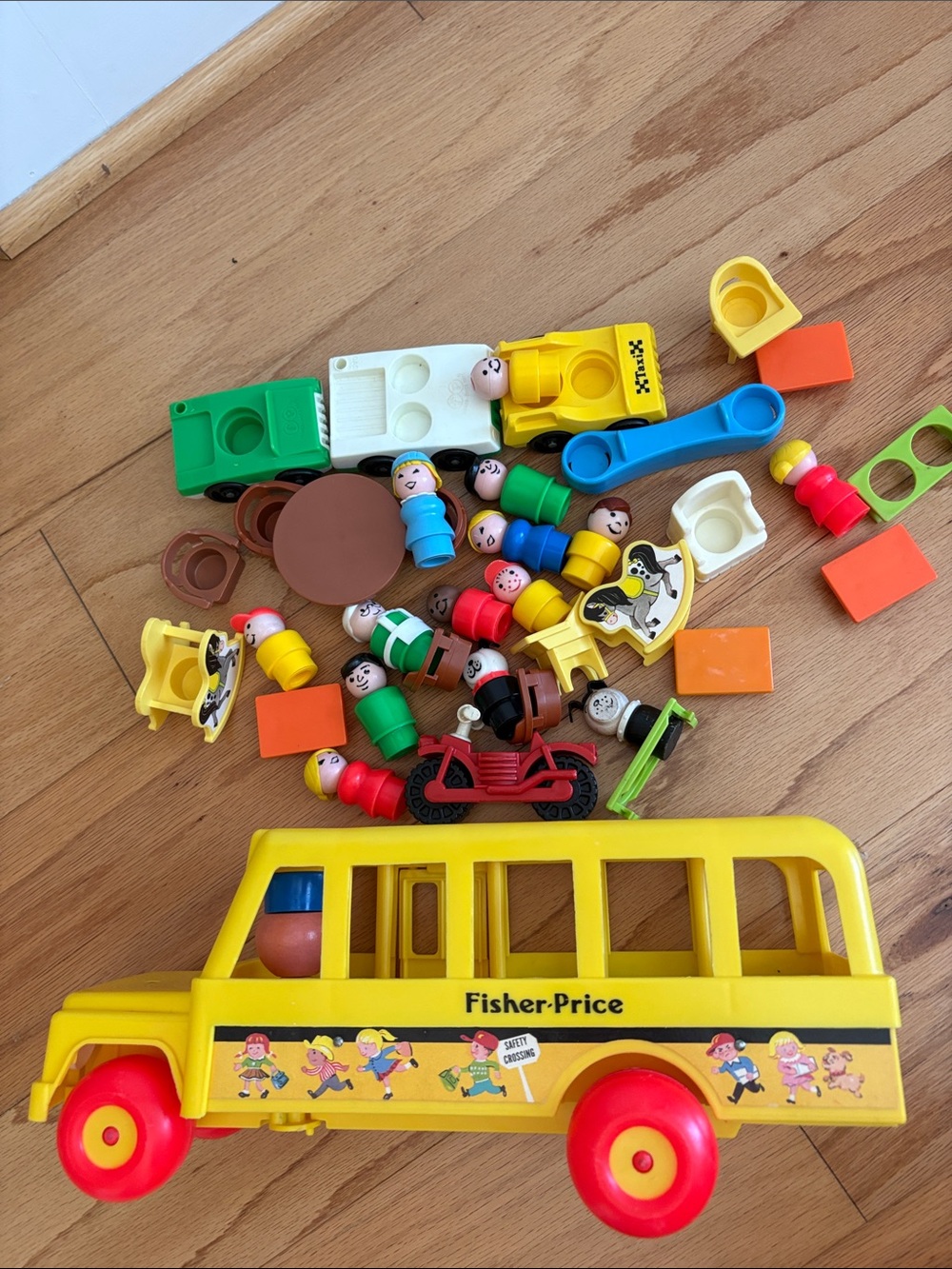 Vintage Fisher Price Little People School Bus 1965 1984 FP Toys Lot motorcycle - Picture 13 of 17